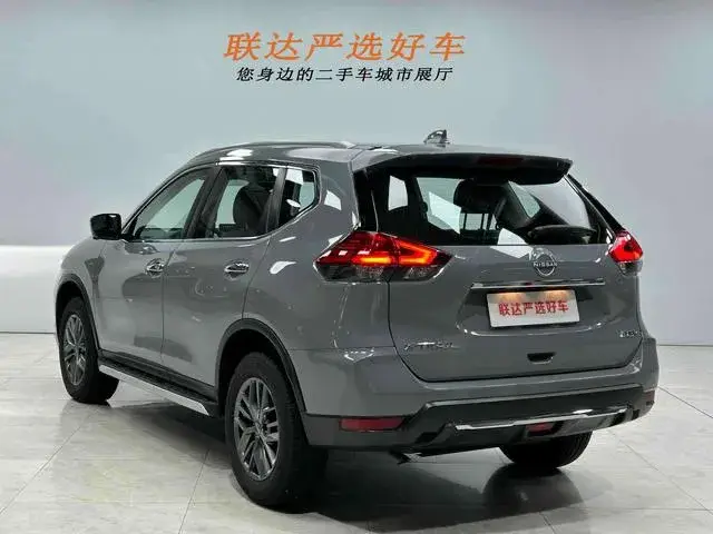 NISSAN X-TRAIL 2025