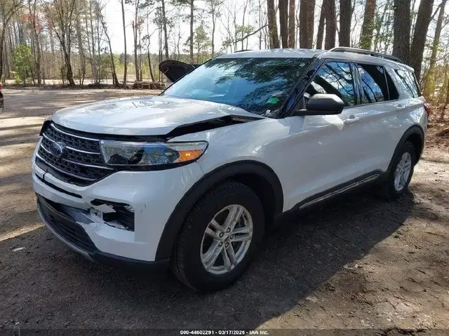 FORD EXPLORER XLT 2023