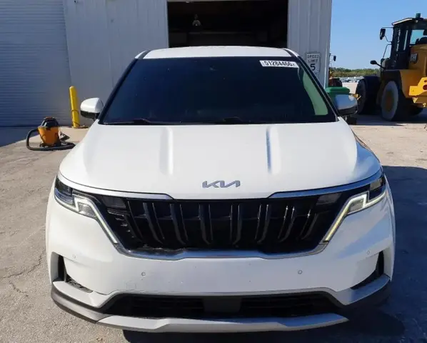 KIA CARNIVAL EX 2023