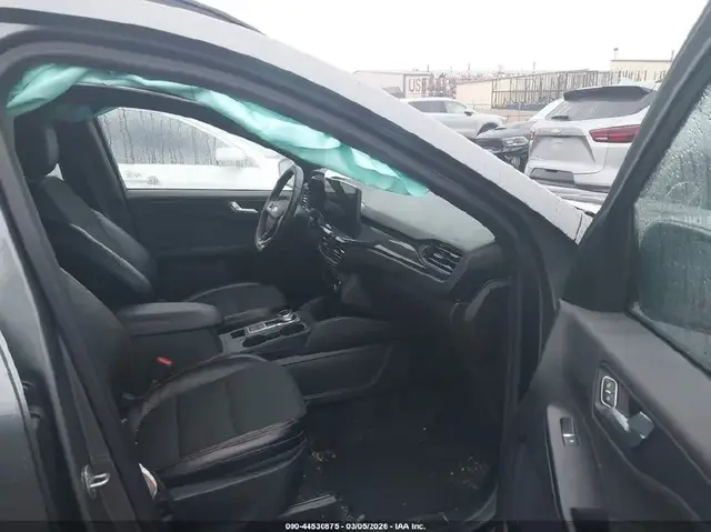 FORD ESCAPE ПОЛНЫЙ ПРИВОД AWD) 2024
