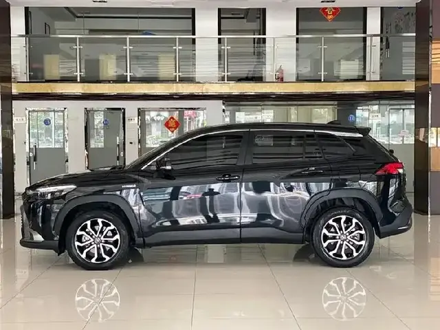 TOYOTA COROLLA CROSS 2023