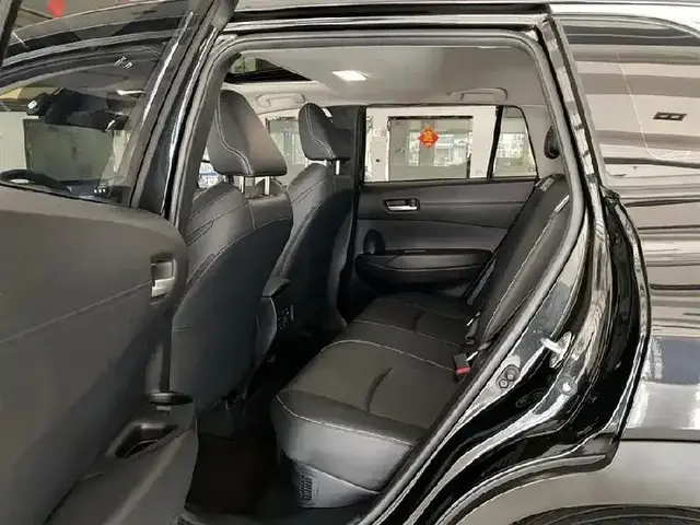 TOYOTA COROLLA CROSS 2023
