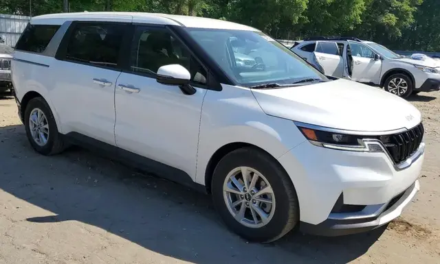 KIA CARNIVAL LX 2023