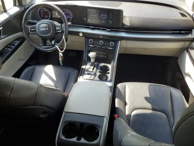KIA CARNIVAL LX 2023