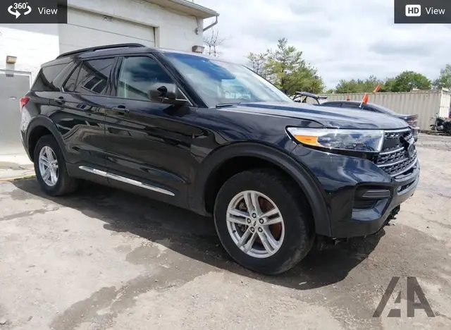 FORD EXPLORER XLT 2023