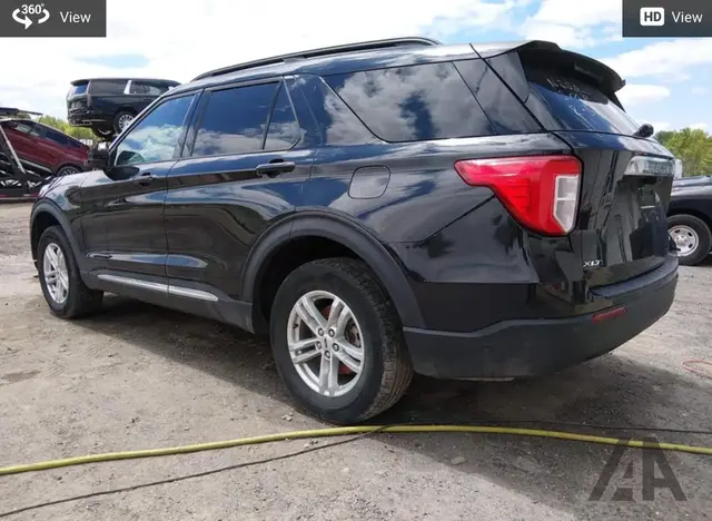 FORD EXPLORER XLT 2023