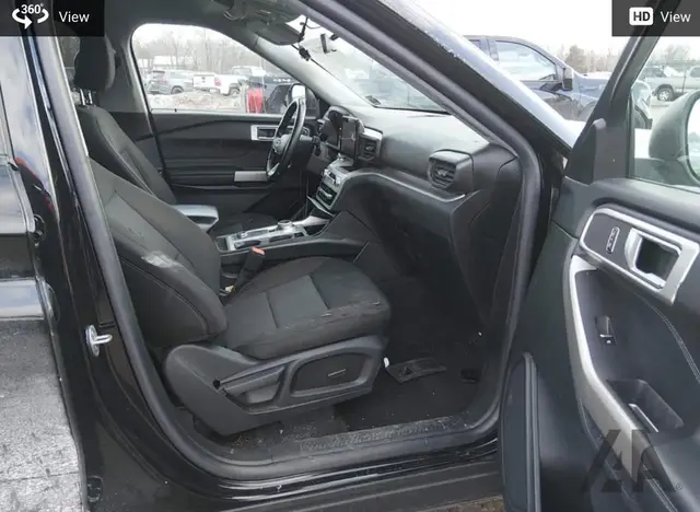 FORD EXPLORER XLT 2023