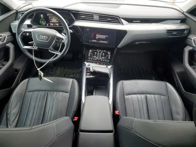 AUDI E-TRON PREMIUM PLUS 2022