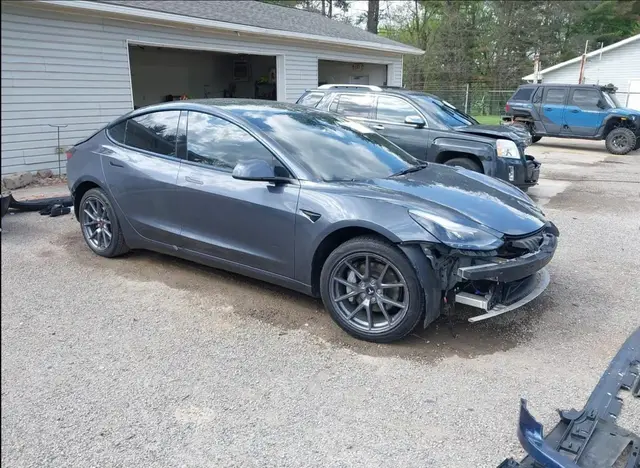 TESLA MODEL 3 REAR-WHEEL 2022