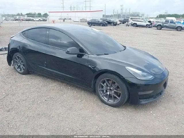 TESLA MODEL 3 STANDARD RANGE 2021
