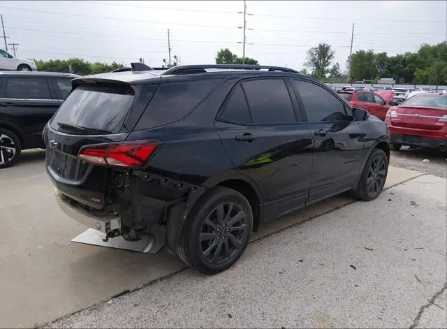 CHEVROLET EQUINOX ЭКСКЛЮЗИВНЫЙ ДИЗАЙН. ВМЕСТО СКУЧНОГО ХРОМА ВАС ЖДУТ ЧЕРНАЯ ГЛЯНЦЕВАЯ РЕШЕТКА ТЕМНЫЕ КОЛЕСА И ЧЕРНЫЕ 2024