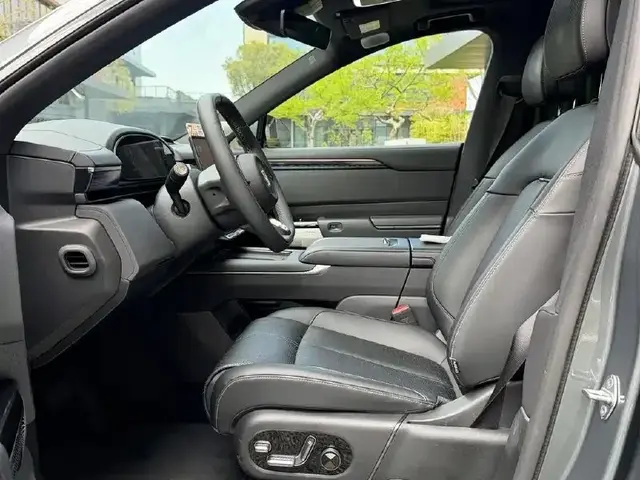 ZEEKR 7X 2025