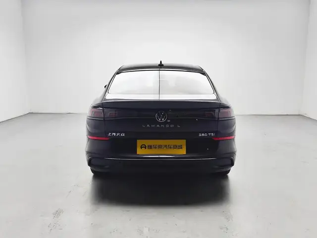 VOLKSWAGEN LAMANDO L - SKODA 2023