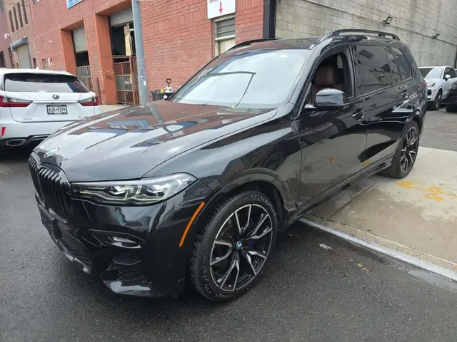 BMW X7 SPORTS ACTIVITY VEHICLE 2022