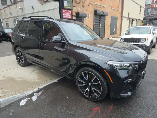 BMW X7 SPORTS ACTIVITY VEHICLE 2022