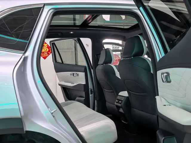 GEELY STARSHIP EM-I STARSHIP 7 EM-I 2025
