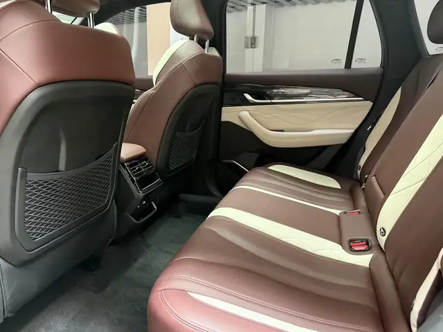 GEELY MONJARO 2022