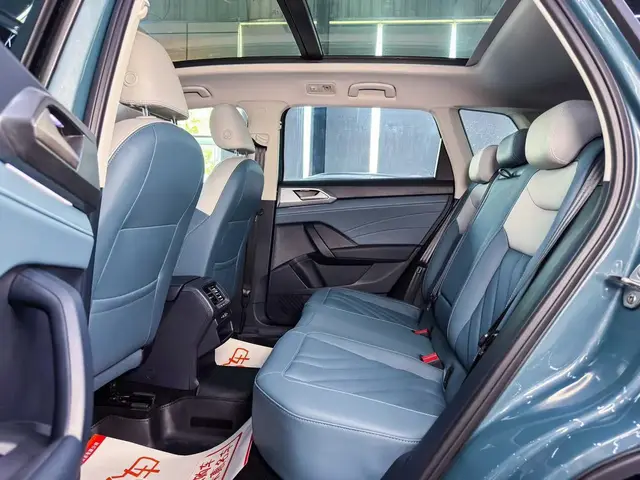 VOLKSWAGEN TAOS 2023