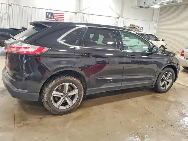 FORD EDGE SEL 2022