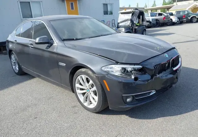 BMW 528 XI 2016