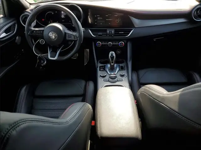 ALFA ROMEO GIULIA TI 2023