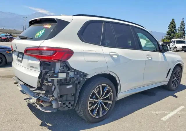 BMW X5 ПАНОРАМНАЯ КРЫША ПРЕМИАЛЬНАЯ ОПТИКА ЦИФРОВАЯ ПРИБОРНАЯ ПАНЕЛЬ LIVE COCKPIT КЛИМАТ-КОНТРОЛЬ ЭЛЕКТРОПР 2020