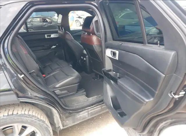 FORD EXPLORER PLATINUM 3 2022
