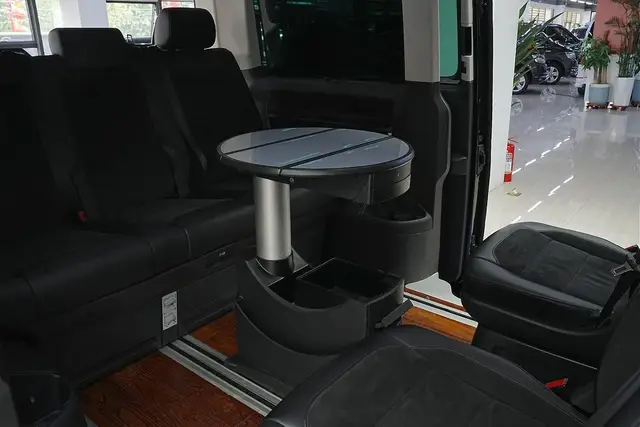 VOLKSWAGEN MULTIVAN LUXURY 2018