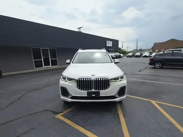 BMW X7 SPORTS ACTIVITY VEHICLE 2022