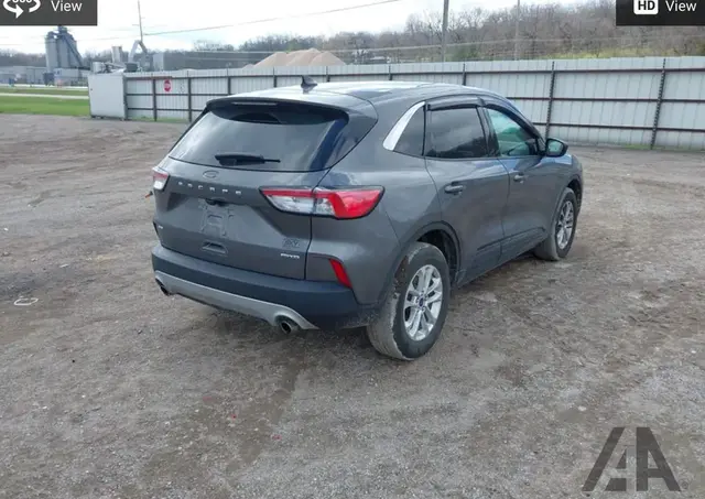FORD ESCAPE SE 2022