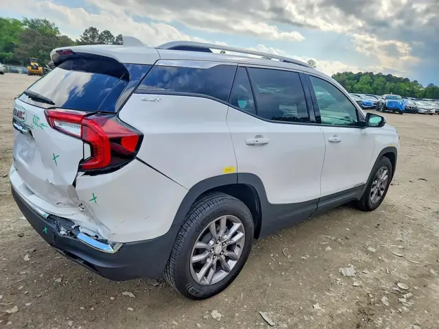 GMC TERRAIN SLT 2024