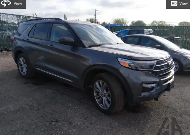 FORD EXPLORER XLT 2023