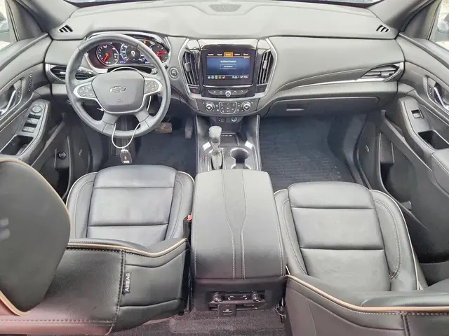 CHEVROLET TRAVERSE ЭЛЕКТРОПРИВОД БАГАЖНИКА ВЕНТИЛЯЦИЯ И ПОДОГРЕВ ПЕРЕДНИХ СИДЕНИЙ ПОДОГРЕВ РУЛЯ И ВТОРОГО РЯДА ПАМЯТЬ С 2023