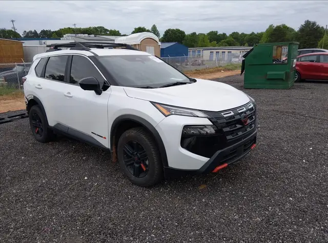 NISSAN ROGUE 5L 2025