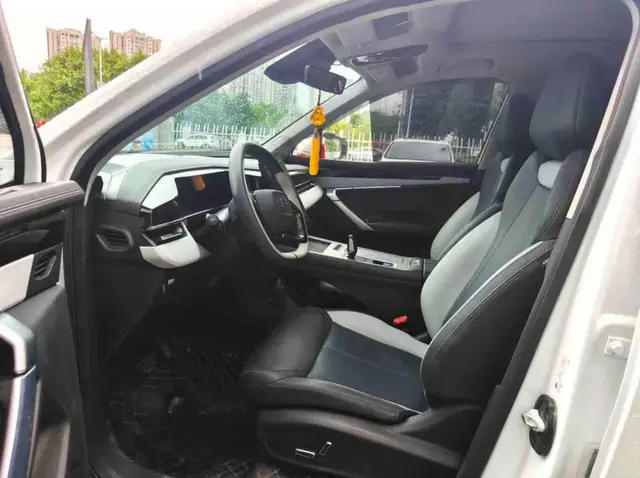 GEELY BOYUE L 2024