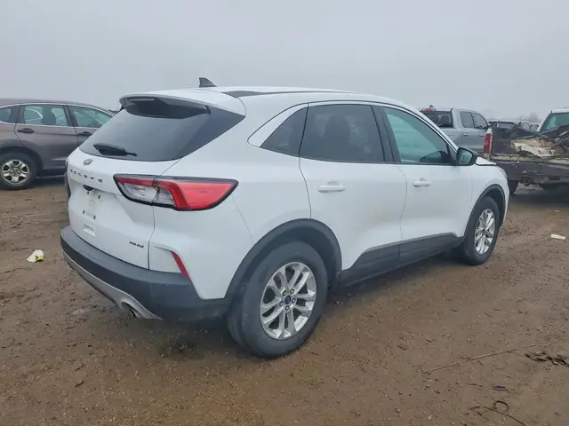 FORD ESCAPE SE 2022