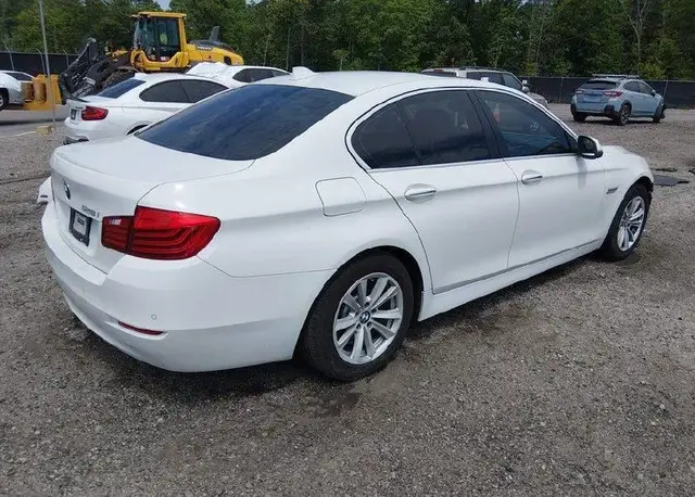 BMW 528I 2015