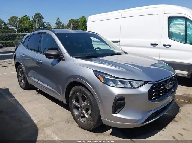 FORD ESCAPE ST-LINE 2023