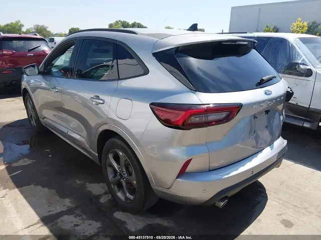 FORD ESCAPE ST-LINE 2023