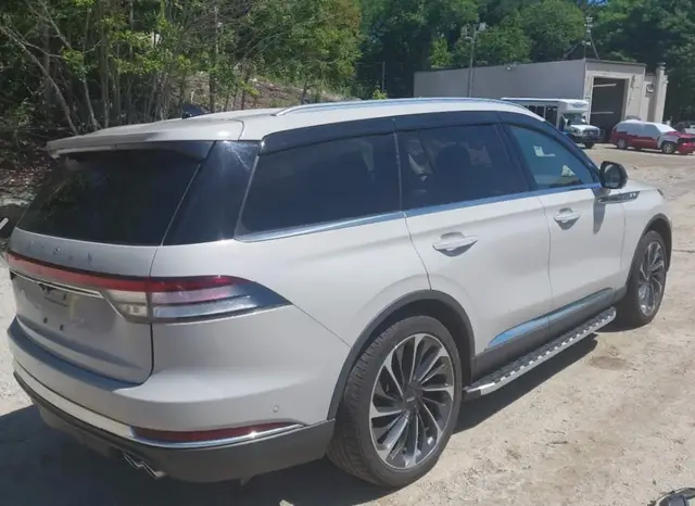 LINCOLN AVIATOR RESERVE 2021