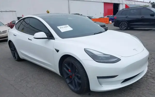 TESLA MODEL 3 PERFORMANCE DUAL 2023