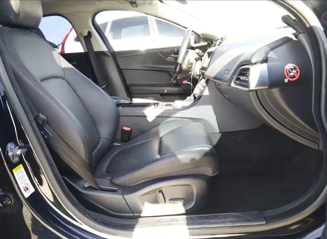 JAGUAR XE 25T 2018