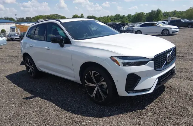 VOLVO XC60 B6 ULTIMATE DARK 2023