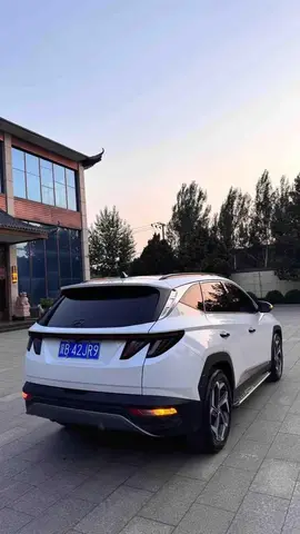 HYUNDAI TUCSON PREMIUM 2023