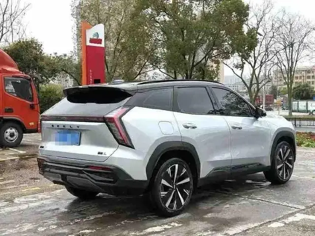 GEELY BOYUE L PREMIUM 2023