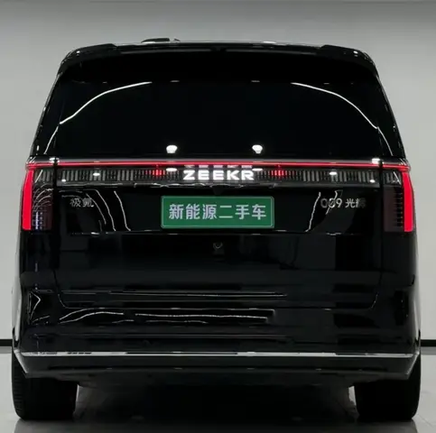 ZEEKR 009 AWD 2024