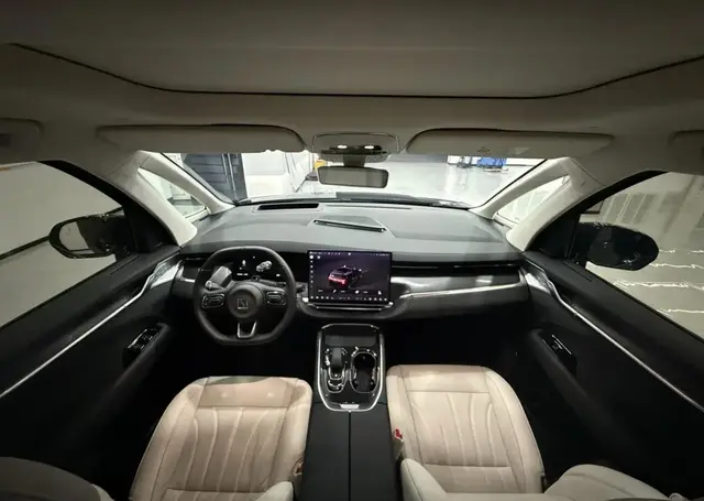 ZEEKR 009 AWD 2024