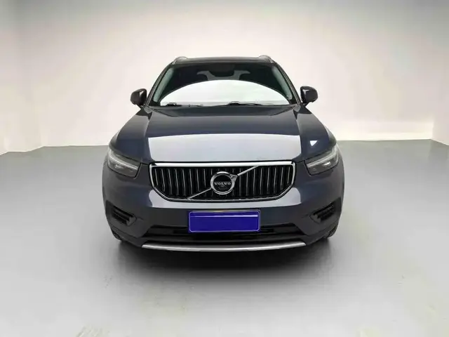 VOLVO XC40 LUXURY 2021
