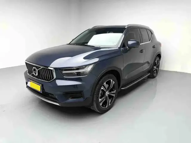 VOLVO XC40 LUXURY 2021