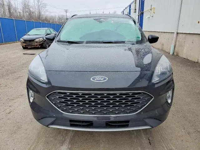 FORD ESCAPE SEL 2022